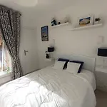 Bel Appartement 4 Pers Avec Parking Et Wifi Au Centre-Ville De Perros-Guirec - Fr-1-368-454