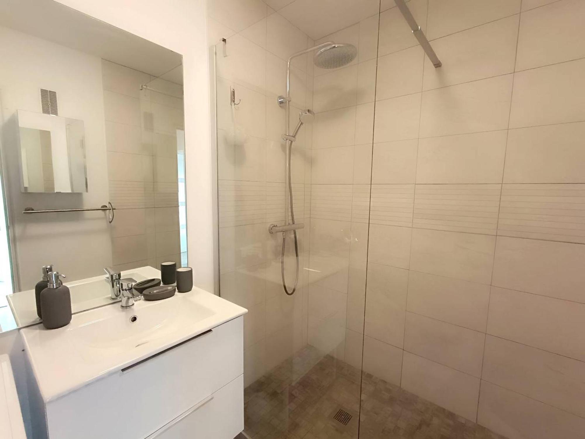 Bel 4 Pers Avec Parking Et Wifi Au Centre-ville De - Fr-1-368-454 Appartement *